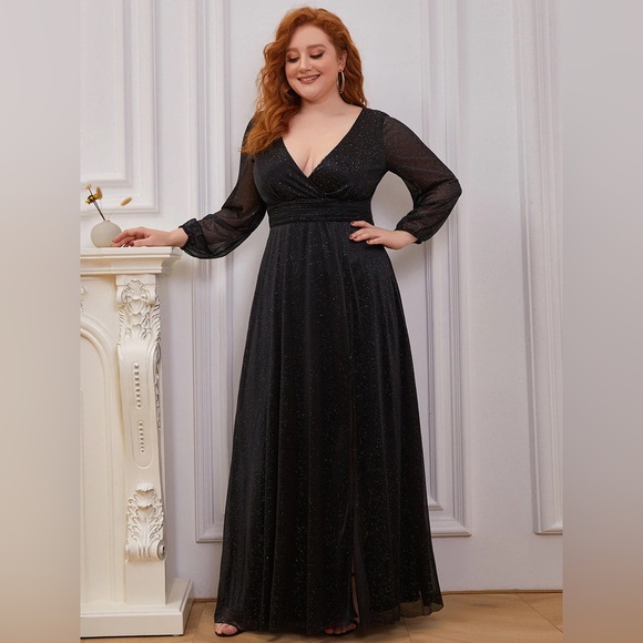Women's Sexy V-Neck Shiny Wholesale Plus Size Evening Dresses - Picture 1 of 6